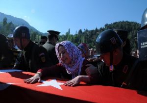 Kahramanmaraş şehidini uğurladı